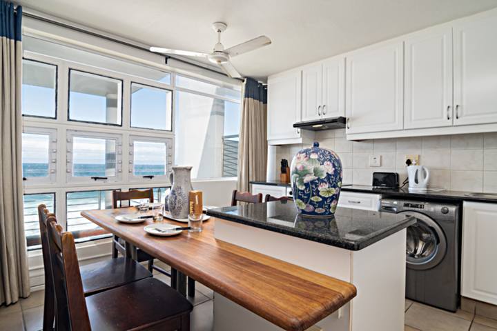Chakas Cove 36 Kitchen